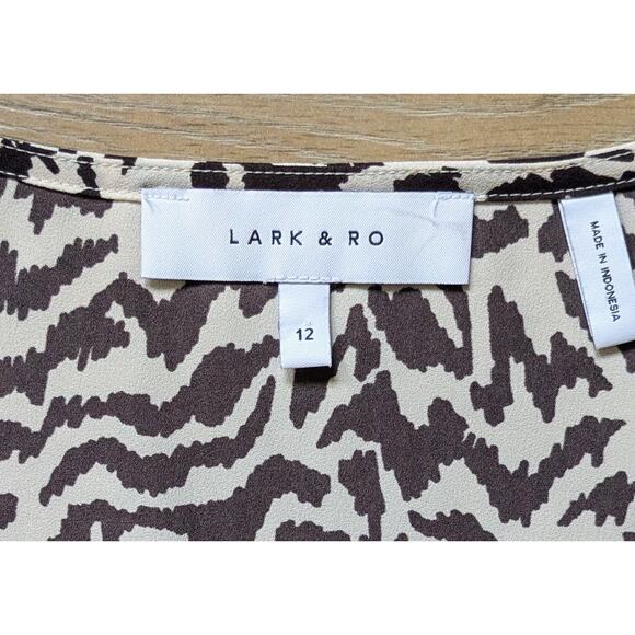 Lark & Ro Sleeveless Blouse Tank Shell Size 12 Zebra Print Black Beige Career - Picture 8 of 10